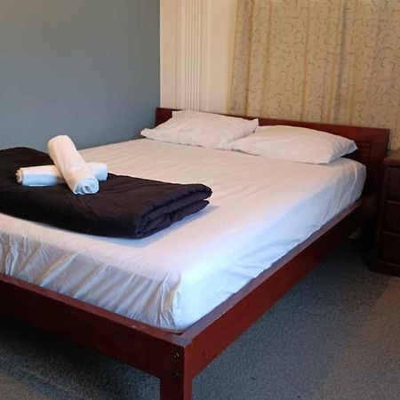 Homestay, Handy City Center كريستتشيرش المظهر الخارجي الصورة